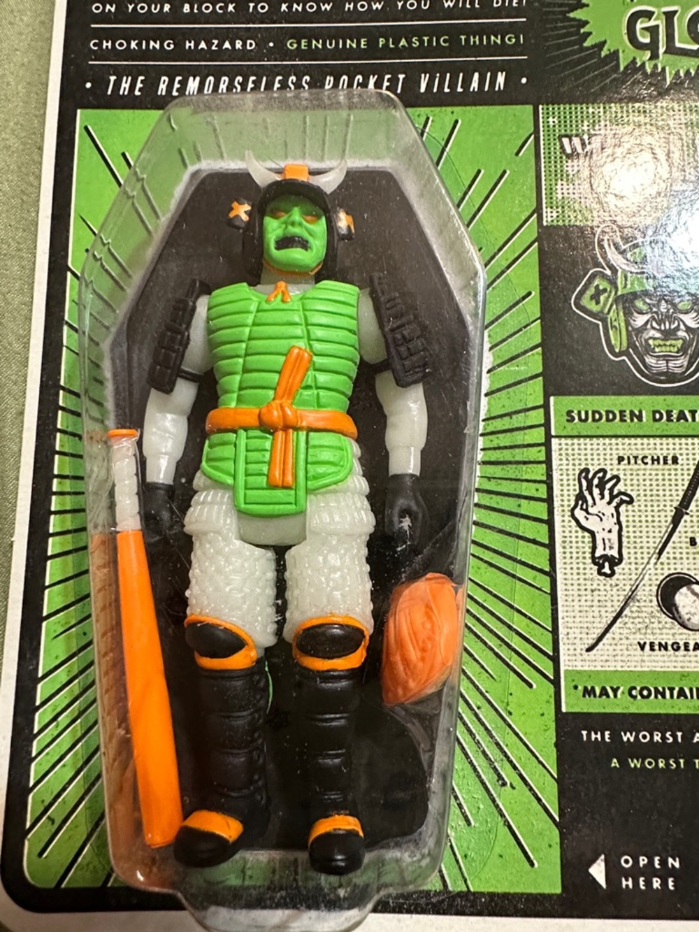 "Killer Bat" Action Figure – Green - Picture 3 of 4